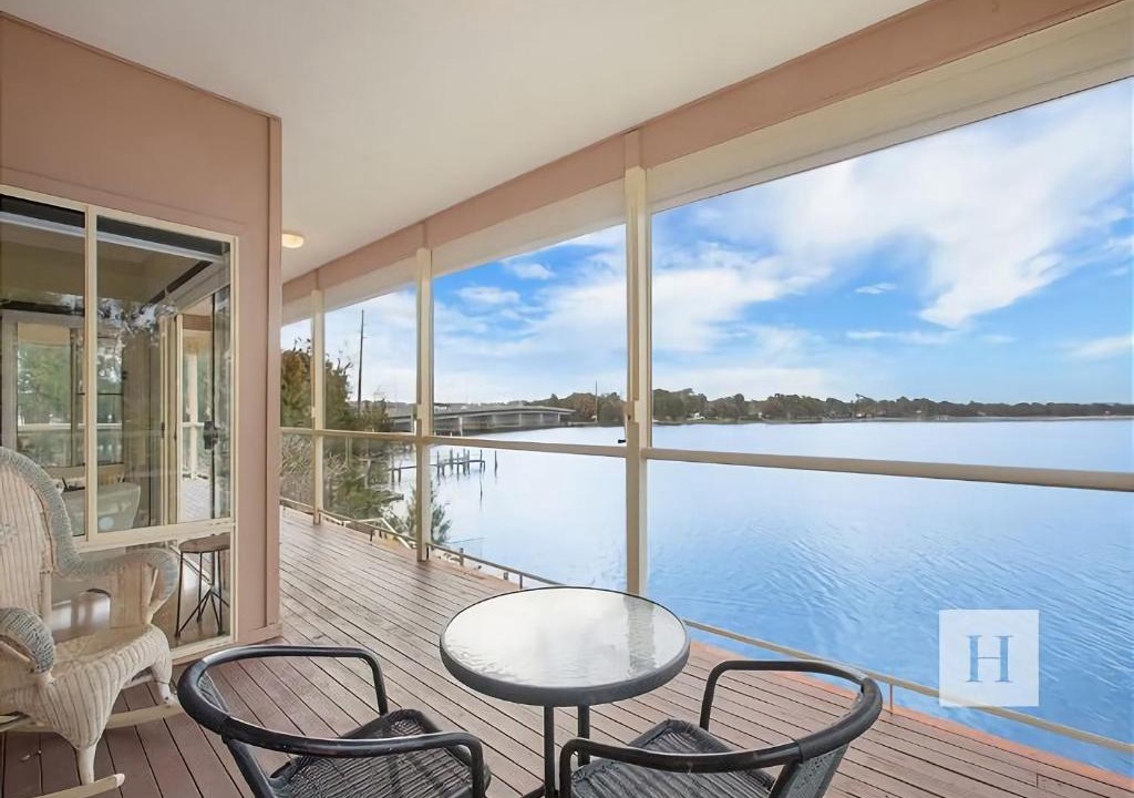 Toukley House | Tide view