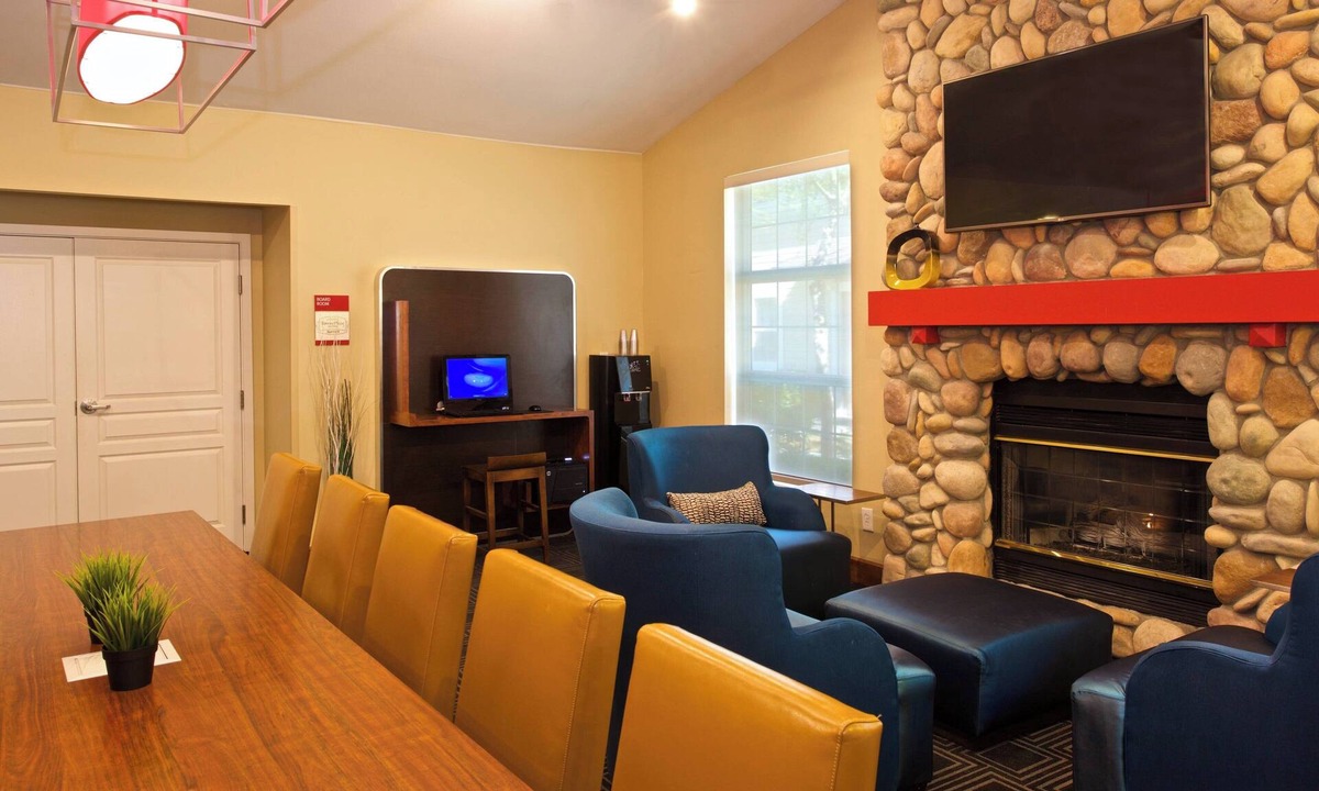 Kent Hotel | Towneplace Suites By Marriott Seattle Southcenter