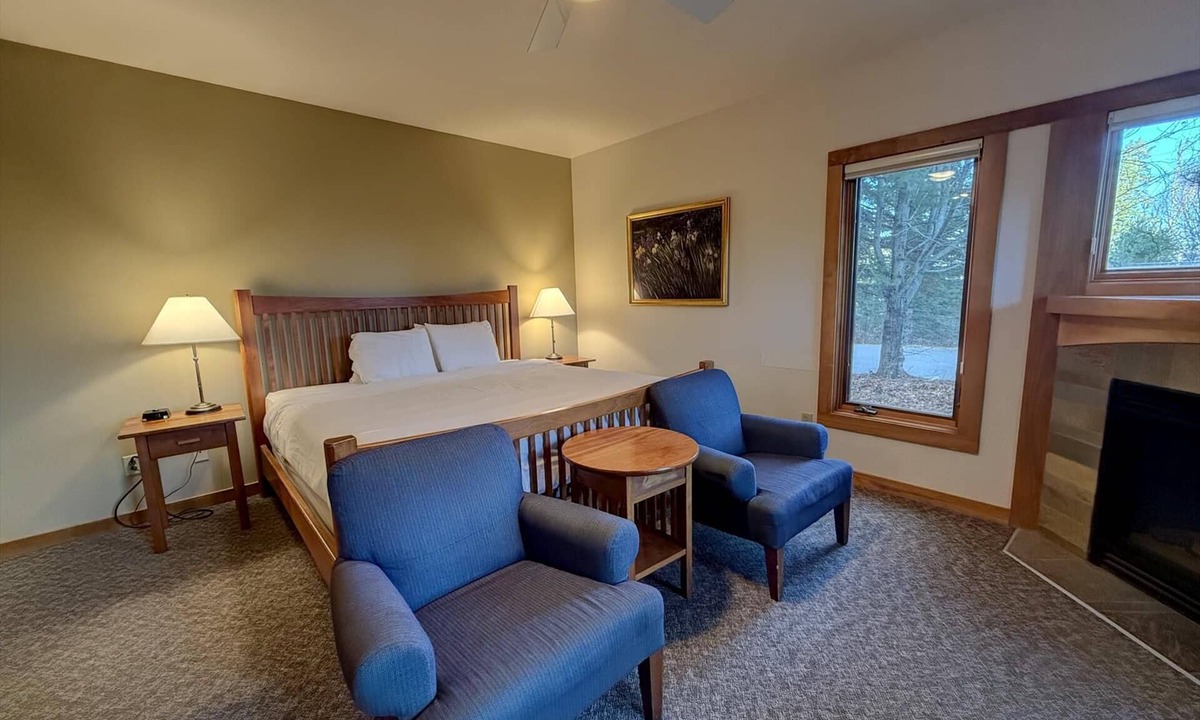 Lutsen Condo | Tranquil Hillside Lower 1BR Guestroom in Lutsen