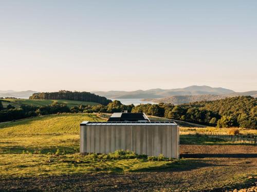 Koonya House | Triptych - The Blunt House