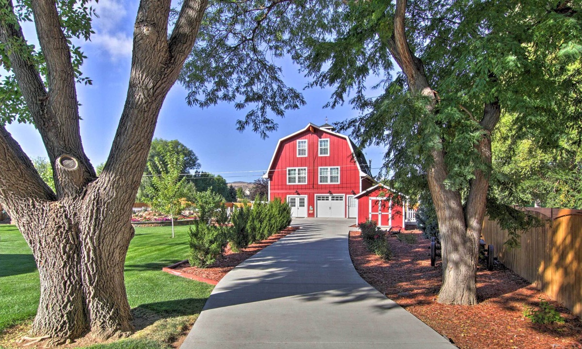 Fort Collins House | Unique Barn Retreat 6 Mi to Horsetooth Reservoir!