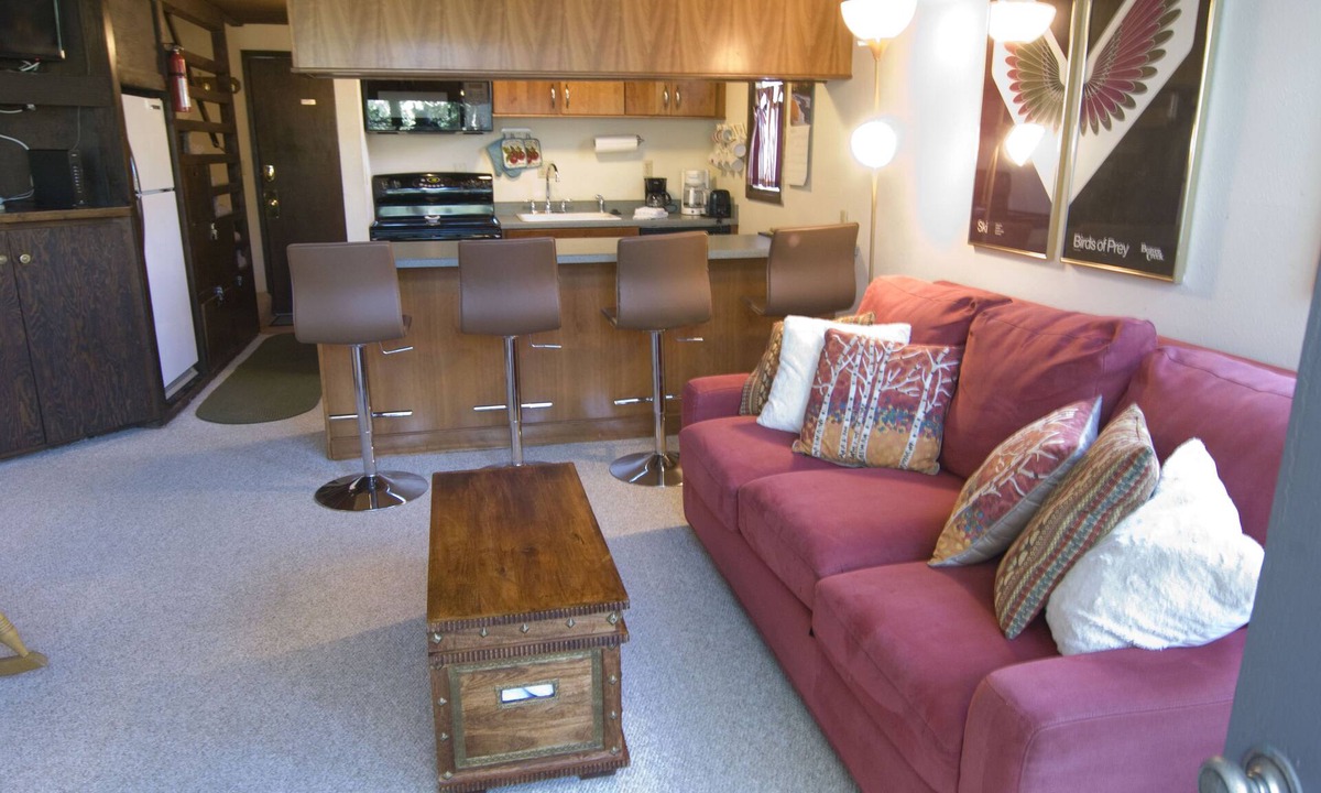 Vail Condo | Vail Studio Condo Private Balcony, Loft, HSB312