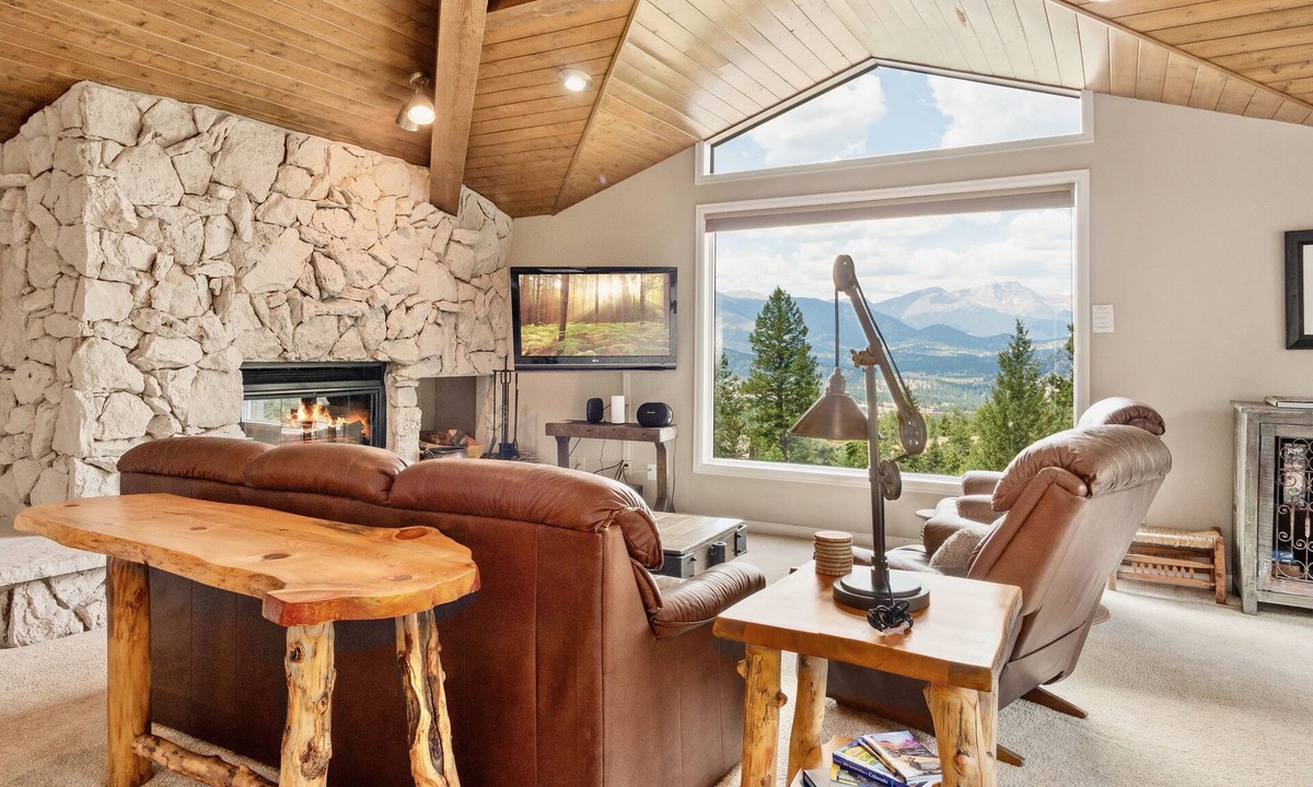 Windcliff Estates House | Wanderlust Luxury Vacation At Windcliff 3 Bedroom Condo by RedAwning