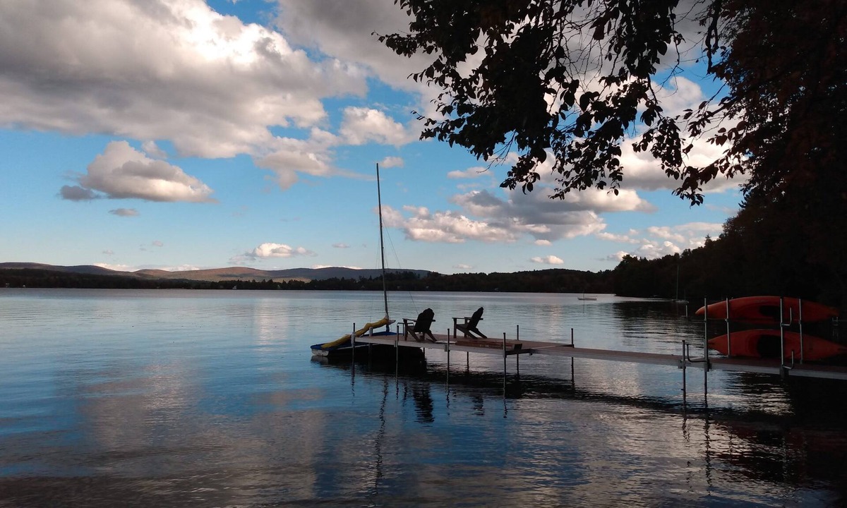 Greensboro House | Winter & Summer Lakeside Retreat: Lake Caspian, 14 Guests Summer, 8 Winter