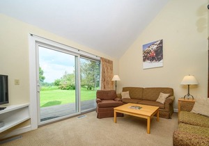 Stoweflake 2BR Townhouse with Resort Amenities