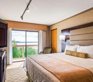Beach Hotel 