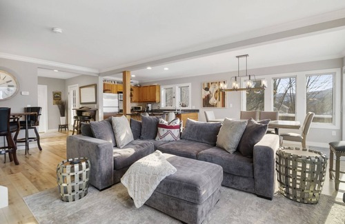 Stowe Area House | 3 Bears Townhome at Top Notch Resort