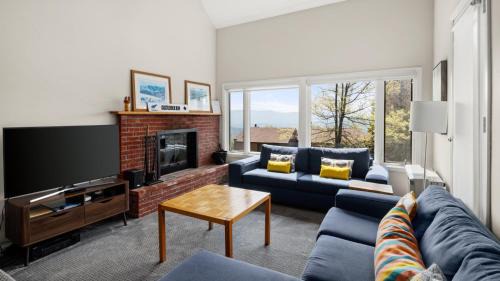 Warren Apartment | 41 Summit Condo Near Mountain Shuttle