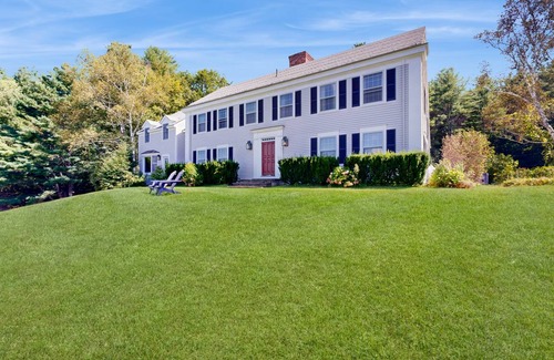 Clarendon House | 417 m² House ∙ 4 bedrooms ∙ 8 guests