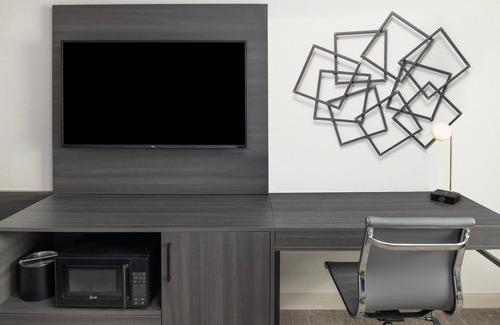 South Burlington Hotel | Holiday Inn Express South Burlington Downtown by IHG