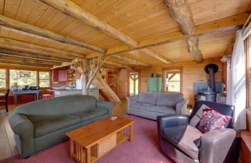 Sharon House | Remote Escape Vermont Cabin with Mountaintop Views!