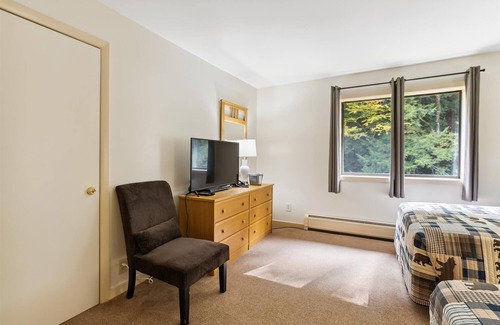West Bridgewater Hotel | Two Double bed Standard Hotel room 217