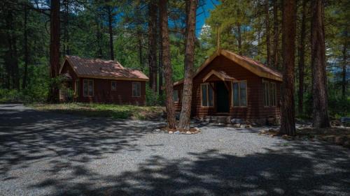 Purgatory House | 151 CR 200 Studio Cabin
