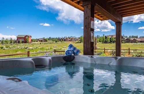 Tabernash Villa | 18 Fireweed B1