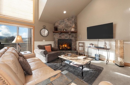 Tabernash Villa | 18 Fireweed B1