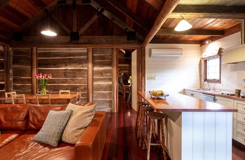 Beechworth Apartment | 1860 Luxury Accommodation