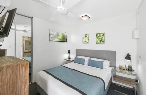 Mooloolaba Apartment | 1BR with Private Balcony at Beach Club Resort