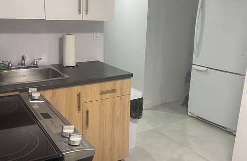 Cambridge House | 2 Bed 2 bath separate family sized unit in Cambridge