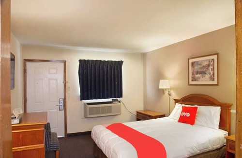 Guymon Hotel | 2 Modern Rooms for Couples – Great Value by Highway 54!