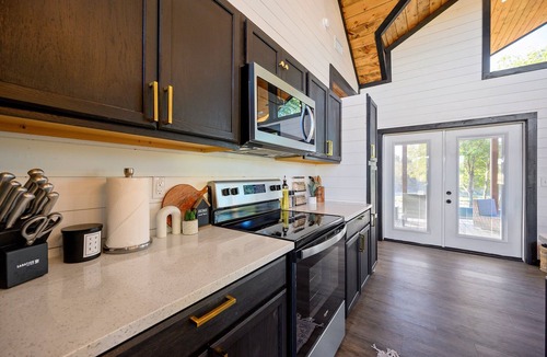 Golden Cabin | 2 Riverfront Cabins | Heated Pools | Sleeps 22