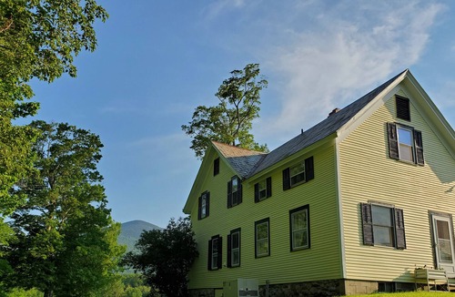Danby House | 25 mins to skiing - Experience the Alpaca Life in Beautiful Danby, VT