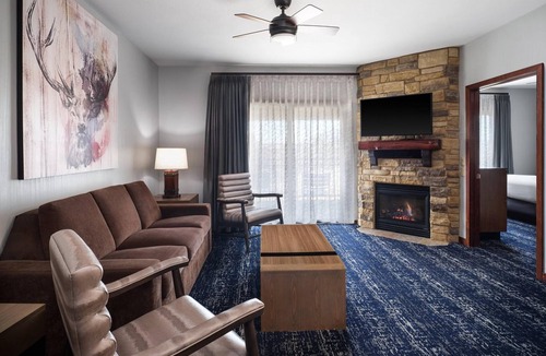 Lake Delton Resort | 2Bed/2Bath Deluxe Unit in Our Dells Resort w/Access to Wilderness Territory!