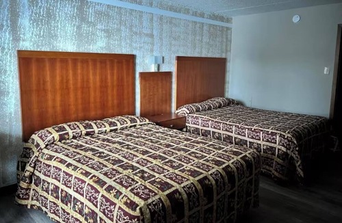 Devils Lake Hotel | 3 Group-Friendly Rooms Perfect for Exploring Devils Lake Area, w/Free Parking!