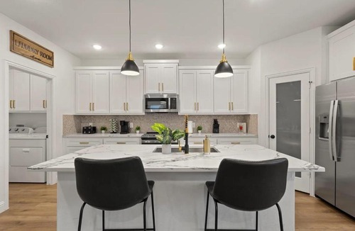West Dallas House | 4 Bdr, 2.5Bth Dallas Getaway, New Build