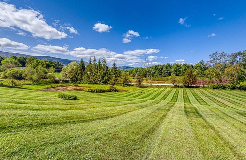 Clarendon House | 417 m² House ∙ 4 bedrooms ∙ 8 guests