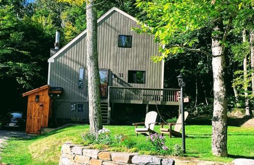West Dover House | 4BD 2BA - Mount Snow VT - Ski-Back Trail - Shuttle