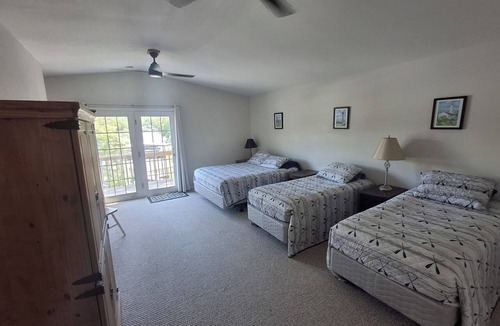 Lake Ozark House | 4BR/3BA Lakefront Home w/Dock, 2 boat Slips & Resort Amenities