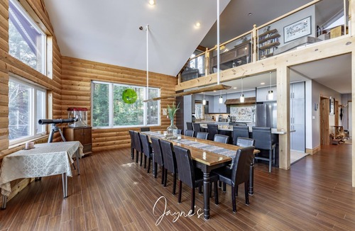 Gravenhurst Cottage | 5+bed 4 bath on Lake Muskoka