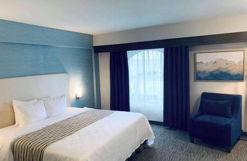 Northeast Mississauga Hotel | 5 mins away from airport