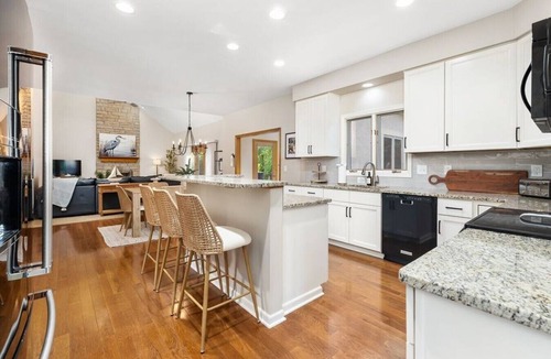 Dublin House | 5BR Dublin Home with Garage Ideal for Long Stays
