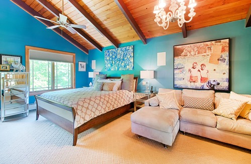 Newfane House | 6 BR Perfect Private Mountaintop Retreat in VT!