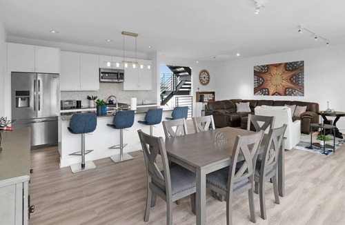 Ottawa Condo | A Family Friendly Retreat