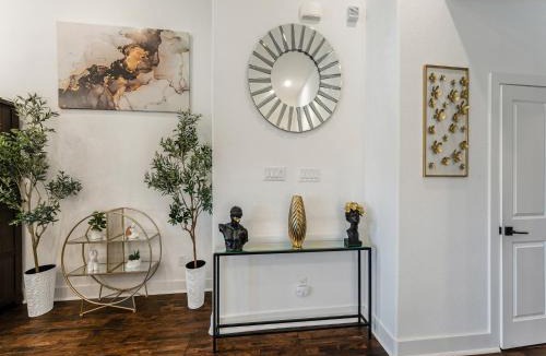 Lewisville Apartment | A Homely Getaway