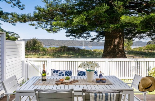 Patonga House | Absolute Beach Front House Panoramic Views 1 FREE NIGHT!