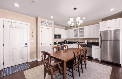 Silvercreek Condo | Adorable 2BD/2BR Ski-In/Out Condo in Granby Ranch