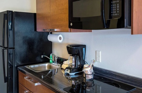 Bismarck Hotel | Affordable Studio Close to Trails, Art + Missouri River Cruises Fun