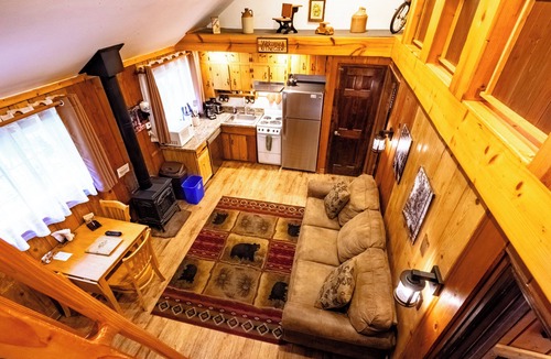Evergreen Cabin | Alpen Way Chalet Mountain Lodge