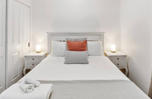 Central Mudgee House | Ash Cottage - Intimate Wine Country Living for Two