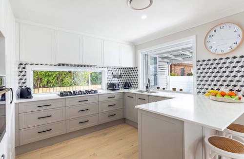 Soldiers Point House | Ash Haven, 19 Ash St - views, pool, air con, boat parking, Wi-Fi
