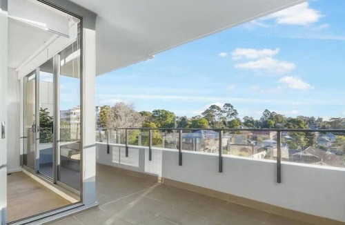 Asquith Apartment | Asquith 2BR Apt Secure Underground Parking