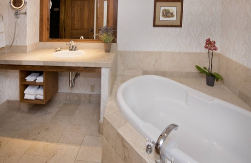 Vail Hotel | Austria Haus