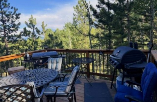 Bailey Cabin | Authentic Miner's Cabin Outdoor Colorado Adventure