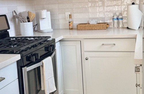 Lancaster Apartment | AV Studio 54 - Private Retreat - Fire Pit Patio - Walk to The BLVD