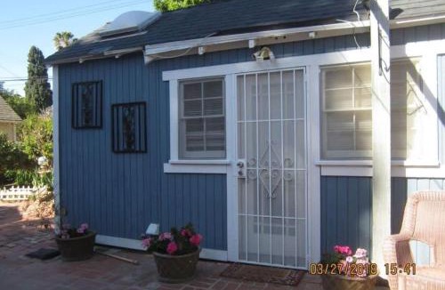 Riverside House | Backyard Bungalow private guest house