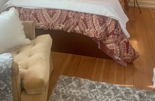 Madison House | Badger Game? This is a perfect lair for gamegoers! Close to Camp Randall !