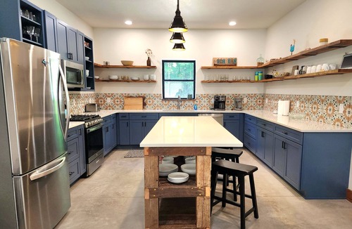 Shingleton House | Barndominium on H-58 near Pictured Rocks Attractions